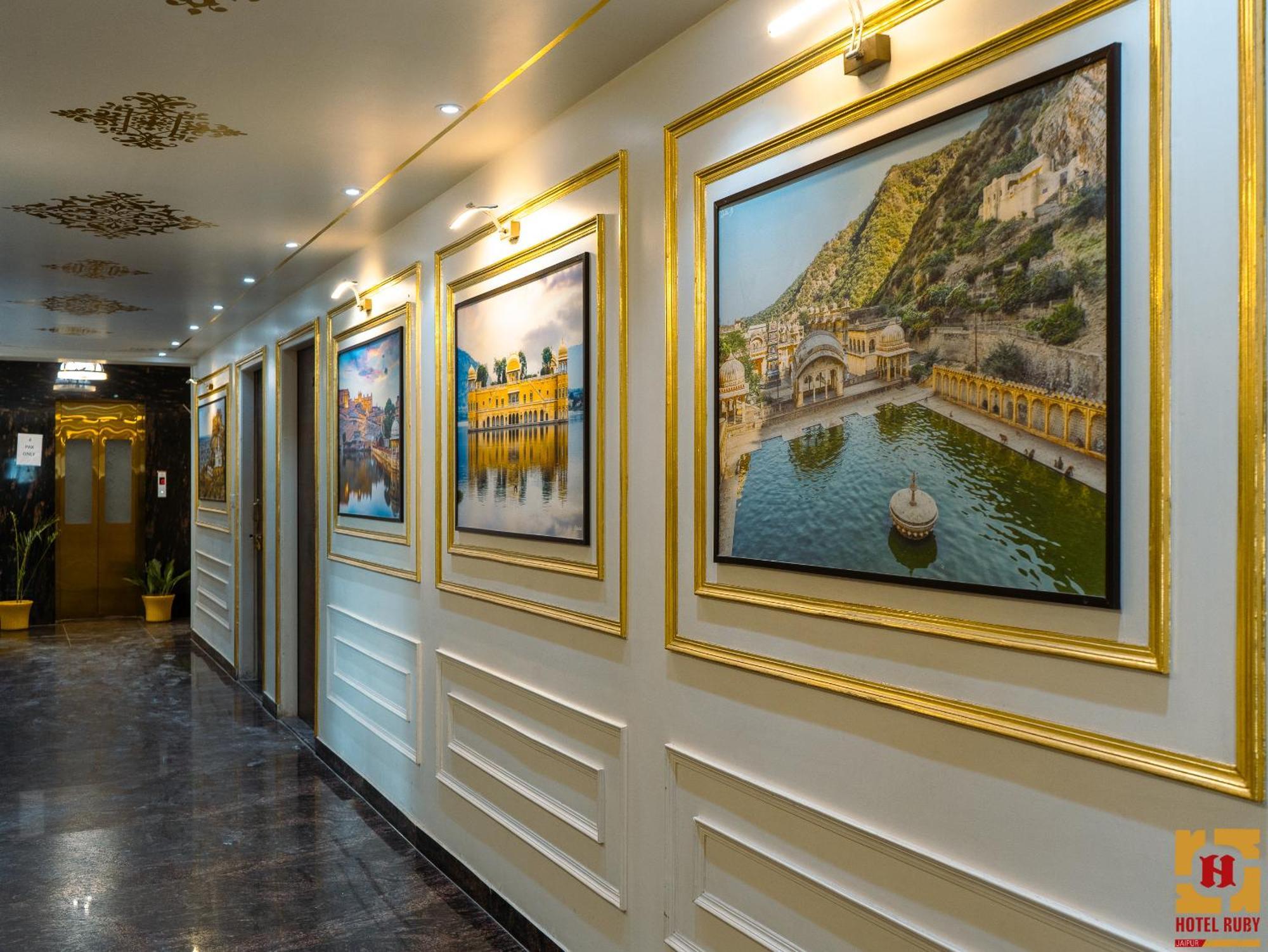 Hotel Ruby Dźajpur Zewnętrze zdjęcie