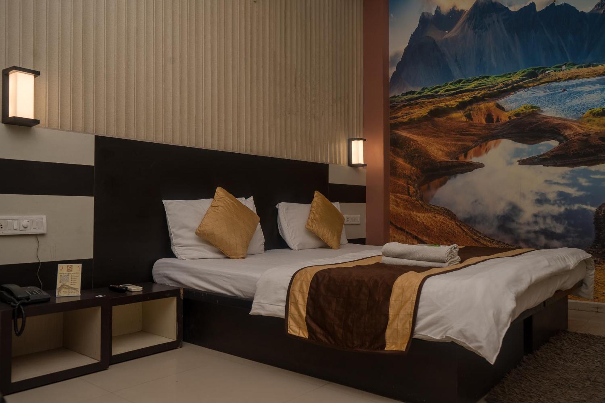 Hotel Ruby Dźajpur Zewnętrze zdjęcie