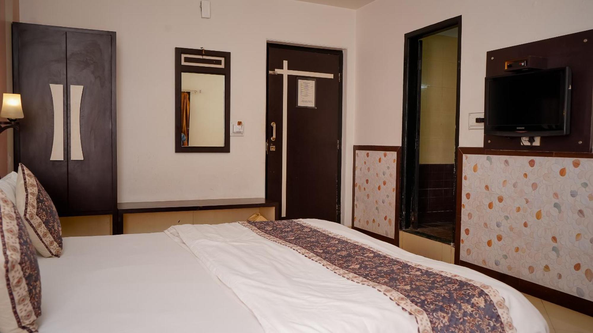 Hotel Ruby Dźajpur Zewnętrze zdjęcie