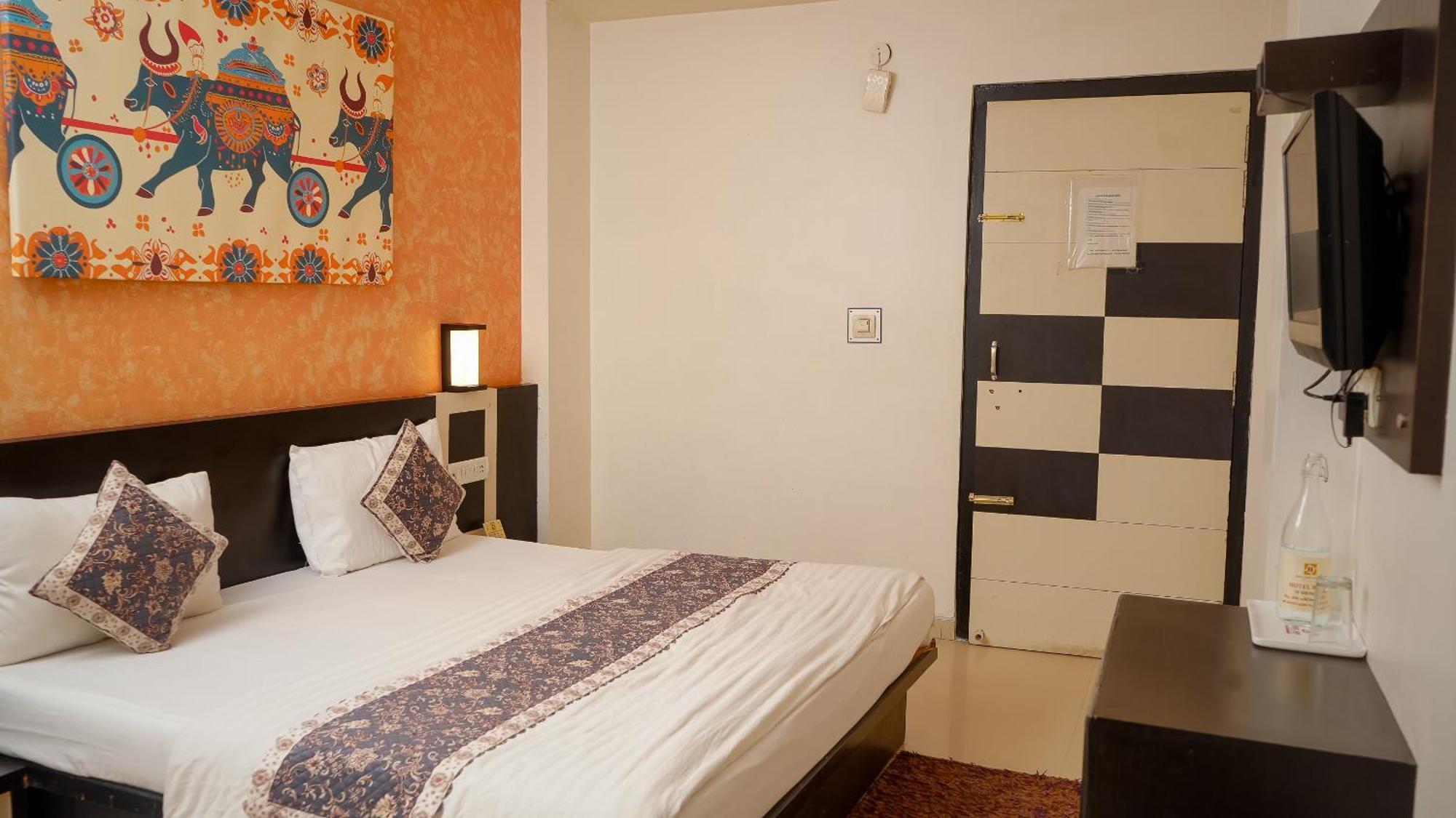 Hotel Ruby Dźajpur Zewnętrze zdjęcie