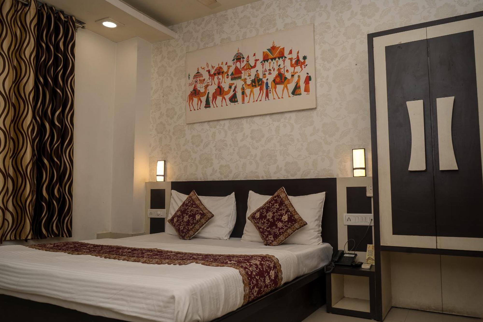 Hotel Ruby Dźajpur Zewnętrze zdjęcie