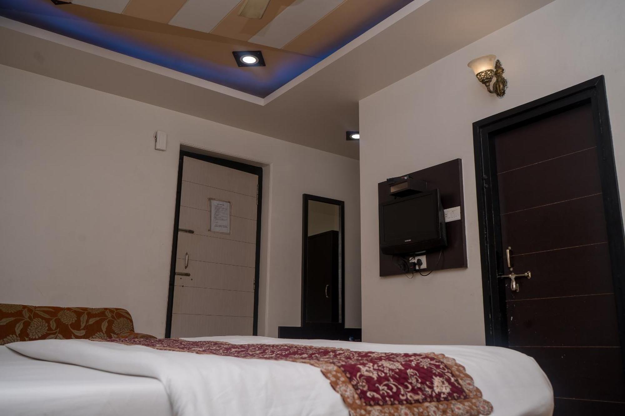 Hotel Ruby Dźajpur Zewnętrze zdjęcie